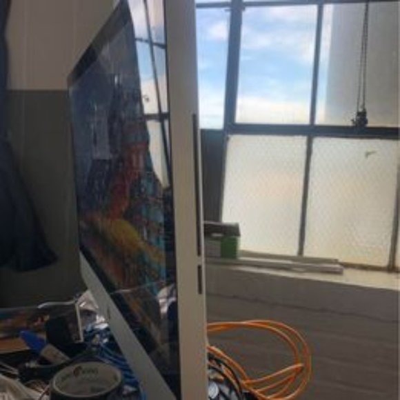 2011 iMac 27" Excellent Condition - Picture 4 of 7